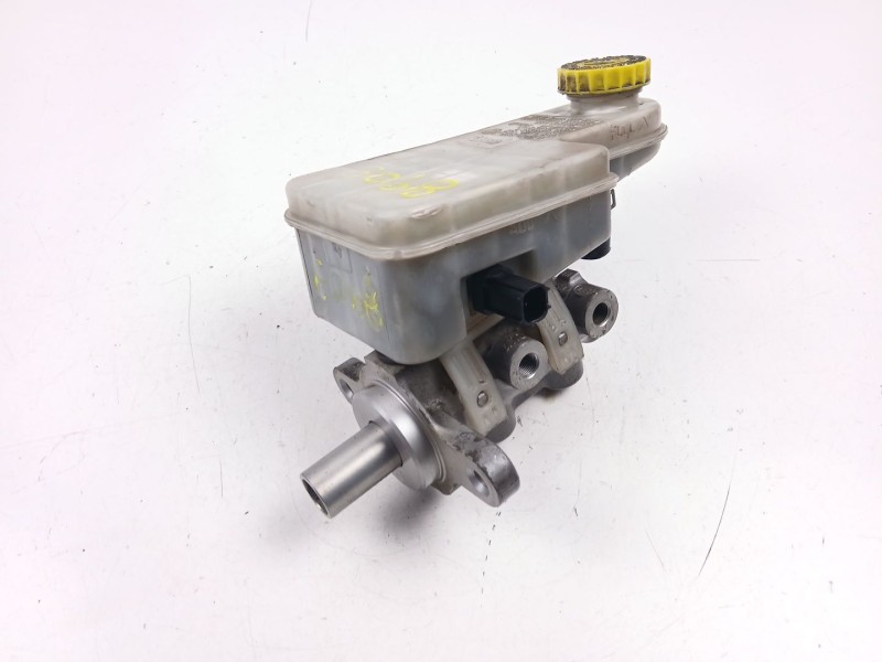 Recambio de bomba de freno para chrysler sebring (js) 2.0 crd referencia OEM IAM 68004718AA  