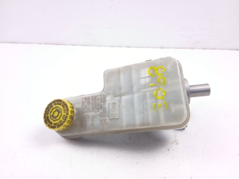 Recambio de bomba de freno para chrysler sebring (js) 2.0 crd referencia OEM IAM 68004718AA  