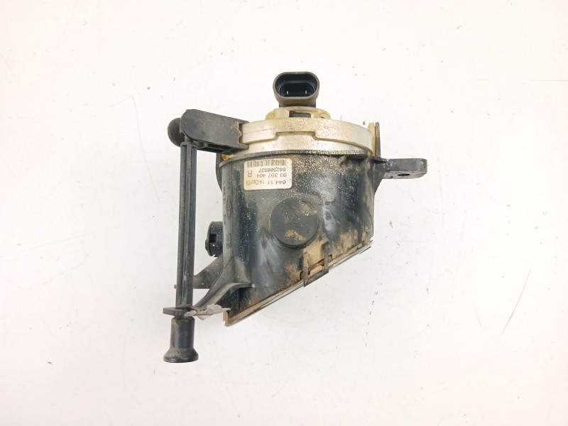 Recambio de antiniebla derecho para opel zafira / zafira family b (a05) 1.7 cdti (m75) referencia OEM IAM 93357464  