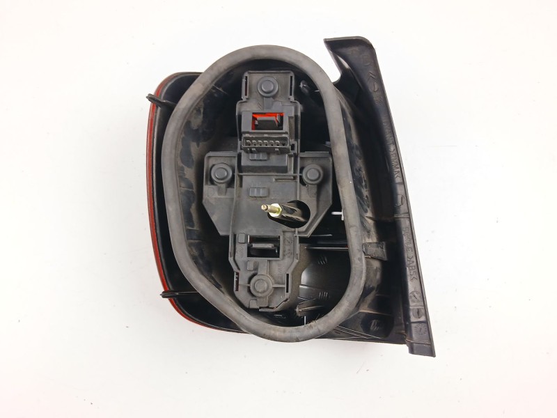 Recambio de piloto trasero derecho para citroën xsara 1.9 d ranchera referencia OEM IAM 6351J8  