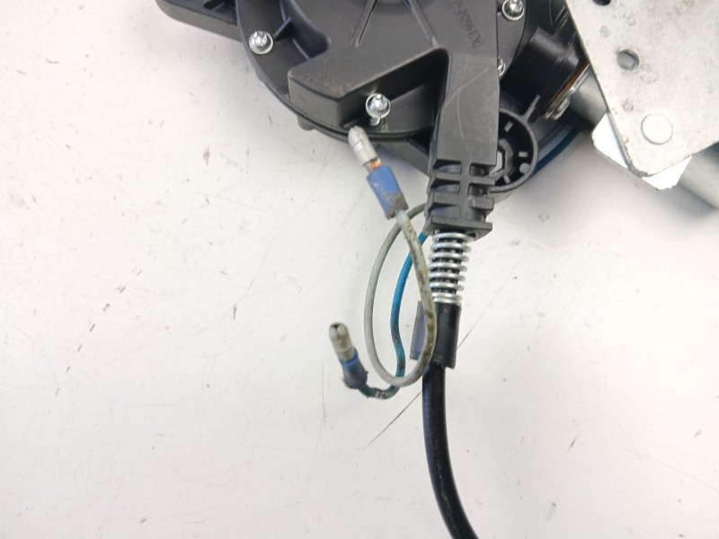 Recambio de elevalunas delantero izquierdo para ford focus i (daw, dbw) 1.4 16v referencia OEM IAM XS41A23201BY  