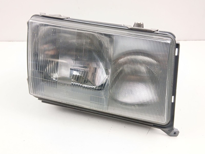 Recambio de faro derecho para mercedes-benz 124 sedán (w124) 300 d (124.130) referencia OEM IAM A1248206061  