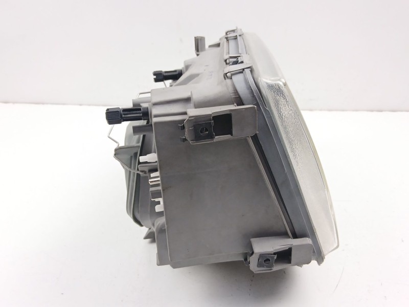 Recambio de faro derecho para mercedes-benz 124 sedán (w124) 300 d (124.130) referencia OEM IAM A1248206061  