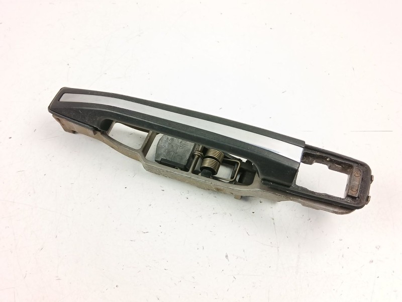 Recambio de manilla delantera derecha para mercedes-benz 124 sedán (w124) 300 d (124.130) referencia OEM IAM A1247600570  