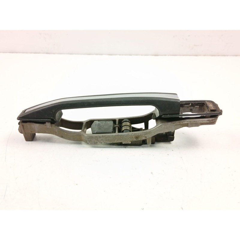 Recambio de manilla delantera derecha para mercedes-benz 124 sedán (w124) 300 d (124.130) referencia OEM IAM A1247600570  