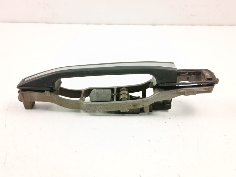 Recambio de manilla delantera derecha para mercedes-benz 124 sedán (w124) 300 d (124.130) referencia OEM IAM A1247600570  