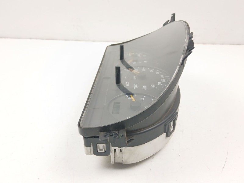 Recambio de cuadro instrumentos para mercedes-benz clase m (w163) ml 270 cdi (163.113) referencia OEM IAM A1635403011  