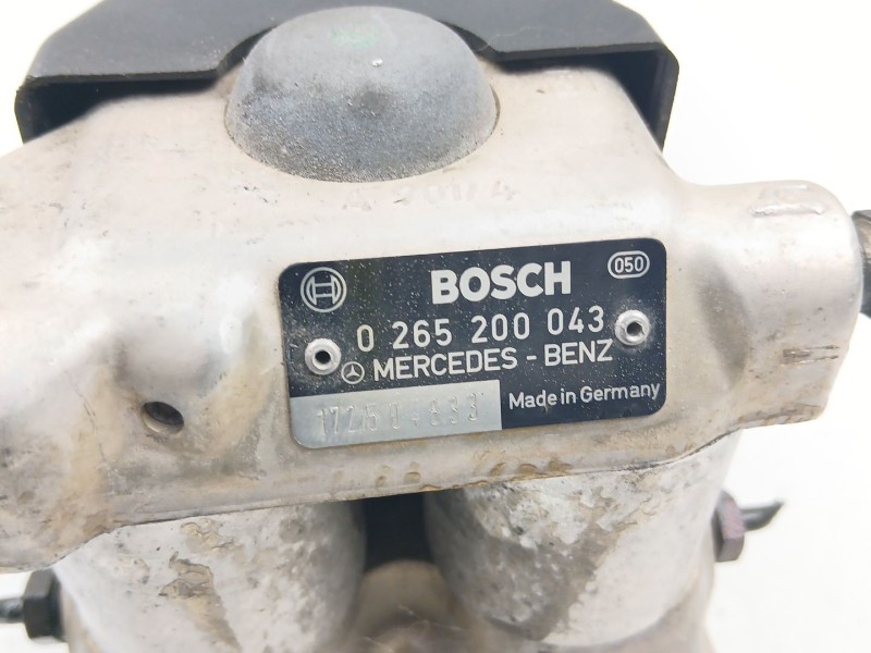 Recambio de abs para mercedes-benz 124 sedán (w124) 300 e (124.030) referencia OEM IAM A0014318012  0265200043