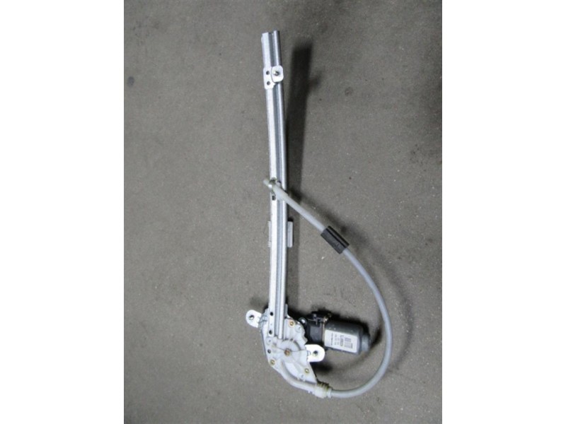 Recambio de elevalunas elec. tra. izq. : renault laguna : 1.9 dci f9q c750 [2003] para renault laguna 1.9 dci f9q c750 referenci