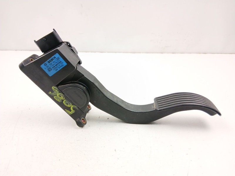 Recambio de potenciometro aceleracion para kia carnival 2.9 cdi 5p referencia OEM IAM 0K53C41600 0281002541 