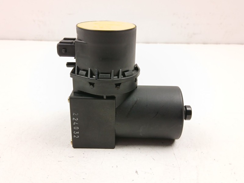 Recambio de compresor cierre centralizado para seat toledo i (1l2) 1.8 i referencia OEM IAM 1L0862257  