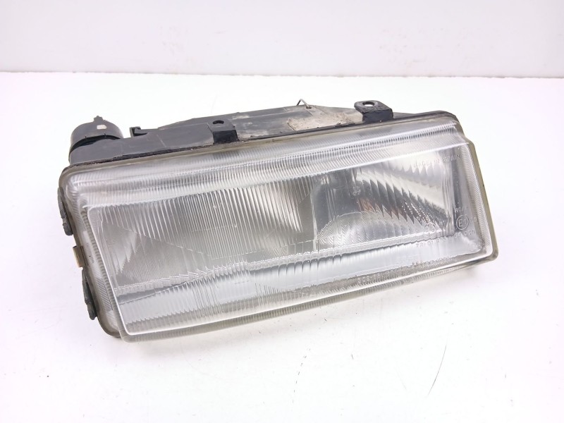 Recambio de faro derecho para seat toledo i (1l2) 1.8 i referencia OEM IAM 1L0941018E  