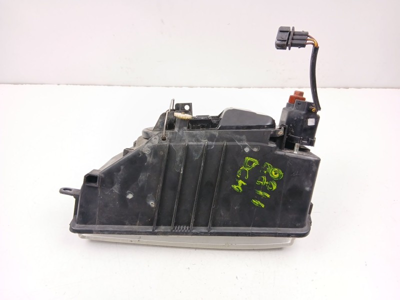 Recambio de faro derecho para seat toledo i (1l2) 1.8 i referencia OEM IAM 1L0941018E  