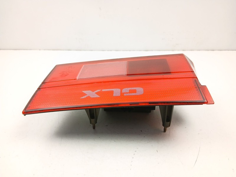 Recambio de piloto porton derecho para seat toledo i (1l2) 1.8 i referencia OEM IAM 1L0945094S  