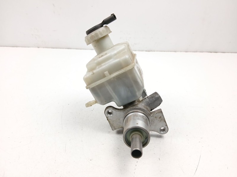 Recambio de bomba de freno para land rover discovery iii (l319) 2.7 td 4x4 referencia OEM IAM SJJ500030  