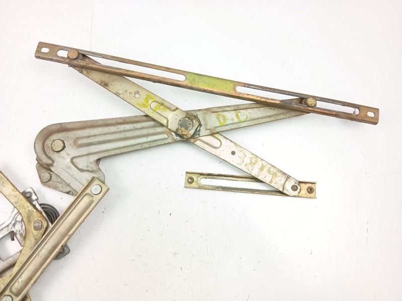 Recambio de elevalunas delantero derecho para mitsubishi montero 2.5 d /4d56 referencia OEM IAM MB171250  