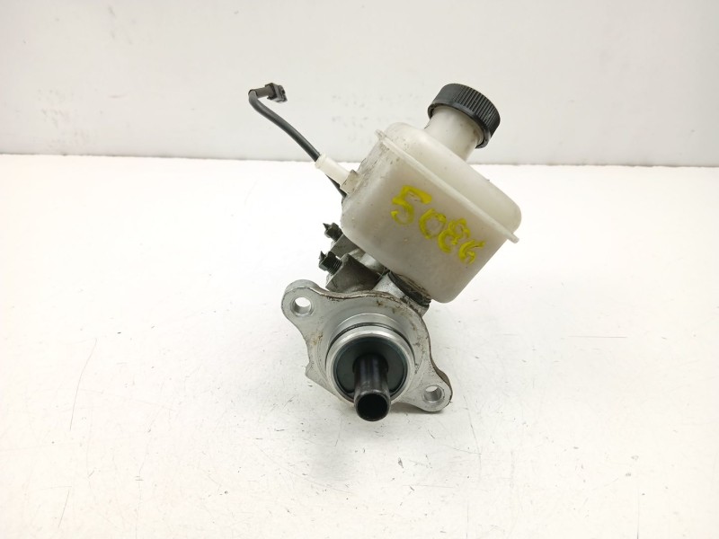 Recambio de bomba de freno para kia carnival 2.9 cdi 5p referencia OEM IAM 0K55A43400A  