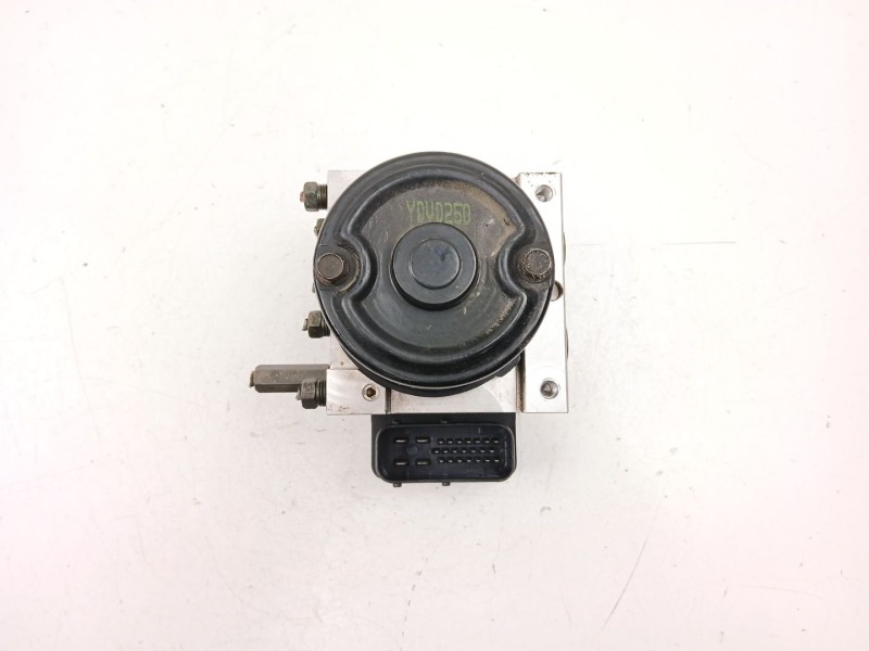 Recambio de abs para kia carnival 2.9 cdi 5p referencia OEM IAM 2K56T437A0 BH60104700 