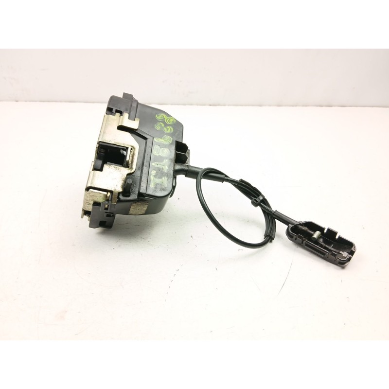 Recambio de cerradura puerta trasera izquierda para renault laguna ii (bg0/1_) 1.9 dci referencia OEM IAM 8200000657  