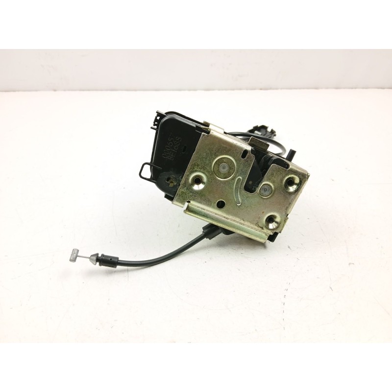 Recambio de cerradura puerta trasera izquierda para renault laguna ii (bg0/1_) 1.9 dci referencia OEM IAM 8200000657  