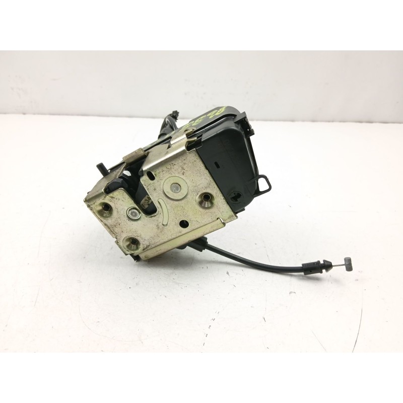 Recambio de cerradura puerta trasera derecha para renault laguna ii (bg0/1_) 1.9 dci referencia OEM IAM 8200000658  