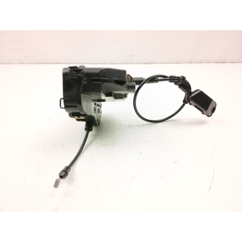Recambio de cerradura puerta trasera derecha para renault laguna ii (bg0/1_) 1.9 dci referencia OEM IAM 8200000658  