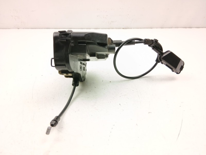 Recambio de cerradura puerta trasera derecha para renault laguna ii (bg0/1_) 1.9 dci referencia OEM IAM 8200000658  