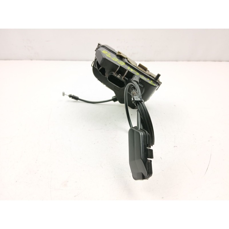 Recambio de cerradura puerta trasera derecha para renault laguna ii (bg0/1_) 1.9 dci referencia OEM IAM 8200000658  