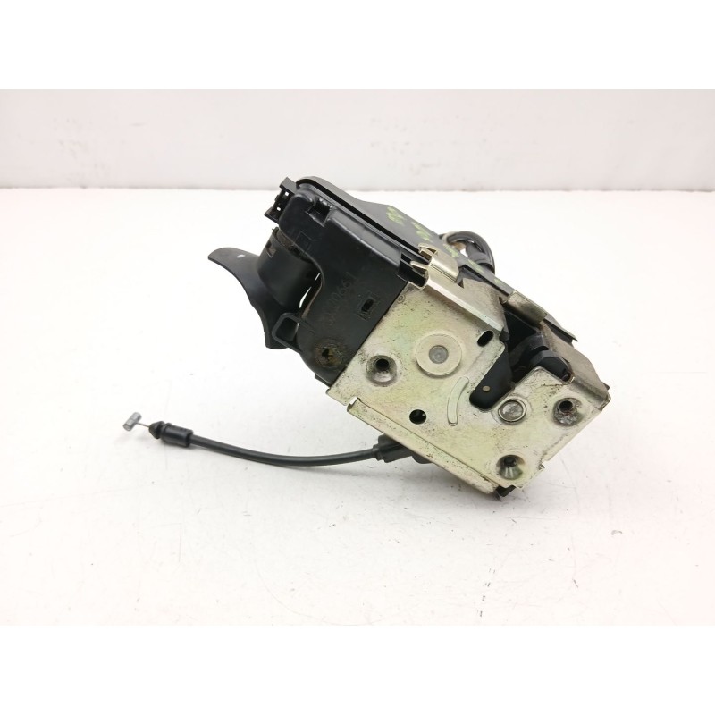 Recambio de cerradura puerta delantera izquierda para renault laguna ii (bg0/1_) 1.9 dci referencia OEM IAM 8200000661  