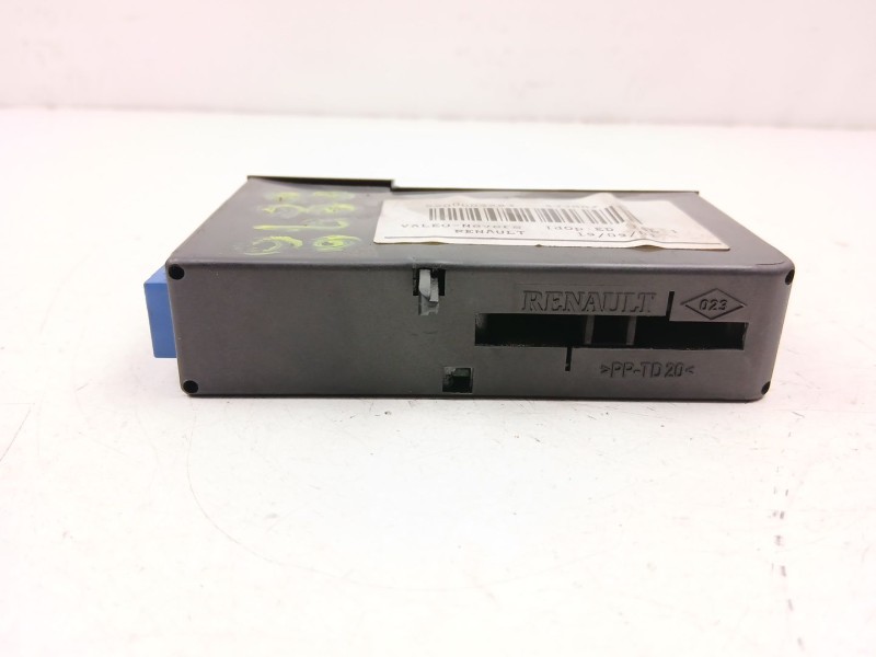 Recambio de conmutador de arranque para renault laguna ii (bg0/1_) 1.9 dci referencia OEM IAM 8200004283  