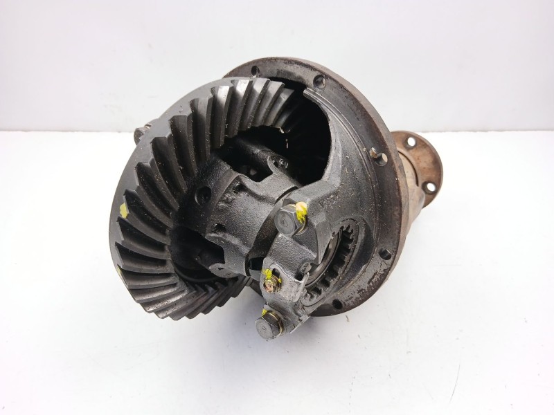 Recambio de diferencial trasero para ford maverick (ml) 2.7 td referencia OEM IAM 1961053  