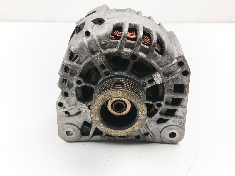 Recambio de alternador para nissan primera 1.9 d referencia OEM IAM 8200495305 SG12B098 