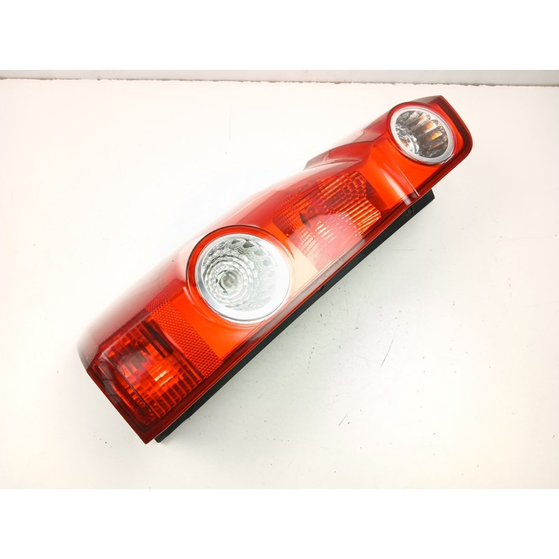 Recambio de piloto trasero izquierdo para volkswagen crafter 30-35 autobús (2e_) 2.5 tdi referencia OEM IAM 2E0945095  