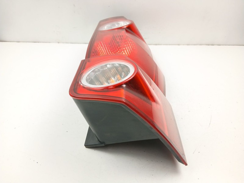 Recambio de piloto trasero izquierdo para volkswagen crafter 30-35 autobús (2e_) 2.5 tdi referencia OEM IAM 2E0945095  