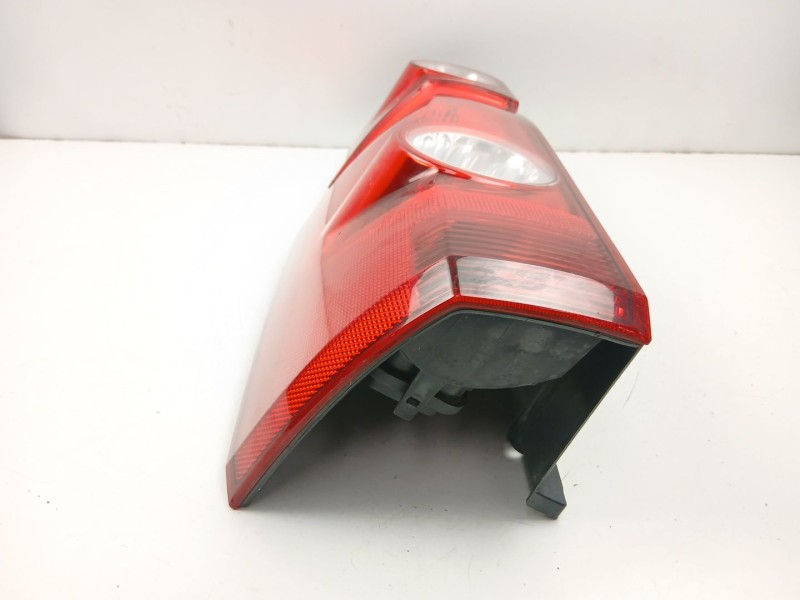 Recambio de piloto trasero izquierdo para volkswagen crafter 30-35 autobús (2e_) 2.5 tdi referencia OEM IAM 2E0945095  