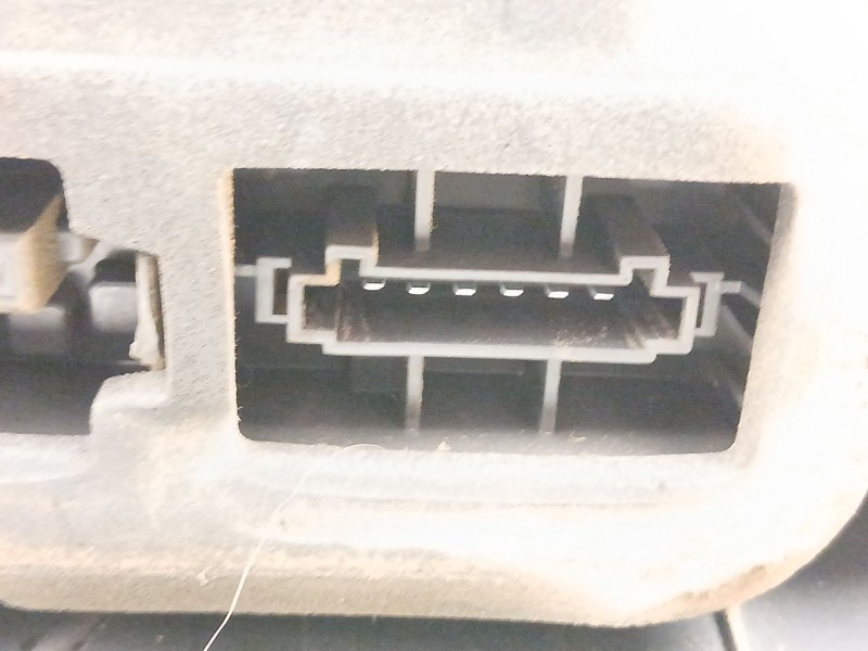 Recambio de piloto trasero izquierdo para volkswagen crafter 30-35 autobús (2e_) 2.5 tdi referencia OEM IAM 2E0945095  