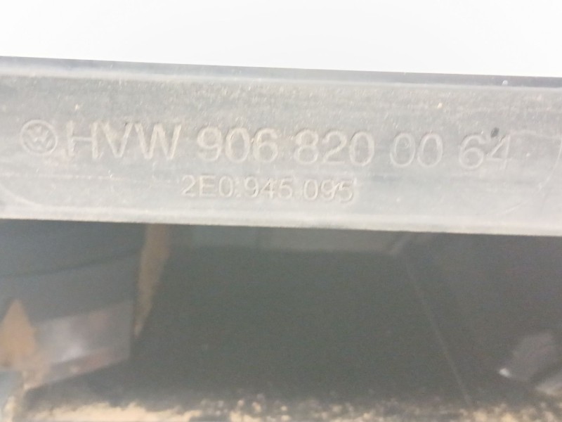 Recambio de piloto trasero izquierdo para volkswagen crafter 30-35 autobús (2e_) 2.5 tdi referencia OEM IAM 2E0945095  
