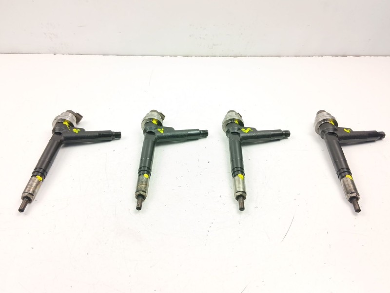 Recambio de inyectores juego para opel combo furgoneta/monovolumen 1.7 cdti 16v referencia OEM IAM 8973138613  