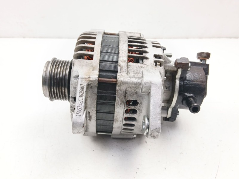 Recambio de alternador para opel combo furgoneta/monovolumen 1.7 cdti 16v referencia OEM IAM 95520888  