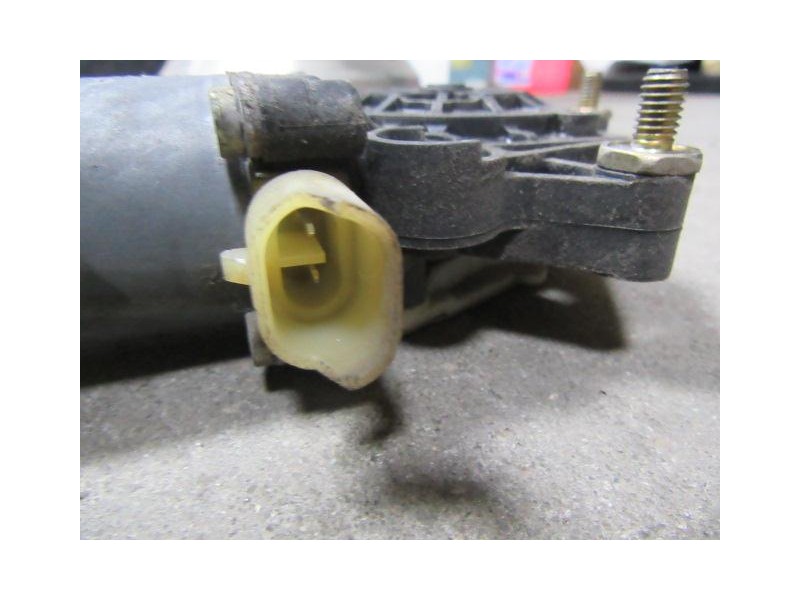 Recambio de elevalunas elec. tra. izq. : toyota avensis : 2.0 td -1cd-ftv (110,13) 4p [2001] para toyota avensis 2.0 td -1cd-ftv