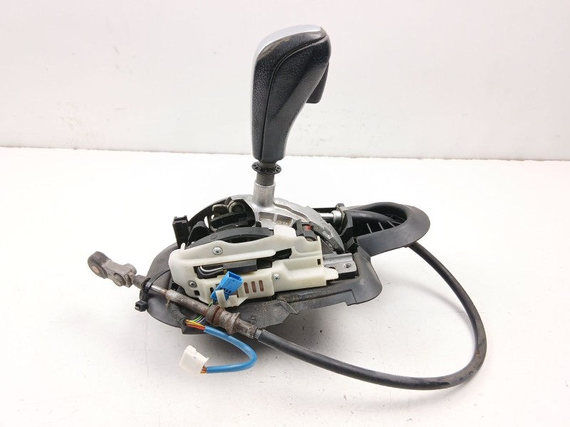 Recambio de palanca cambio automatico para bmw serie 1 coupe (e82) 123d referencia OEM IAM 25167577600  