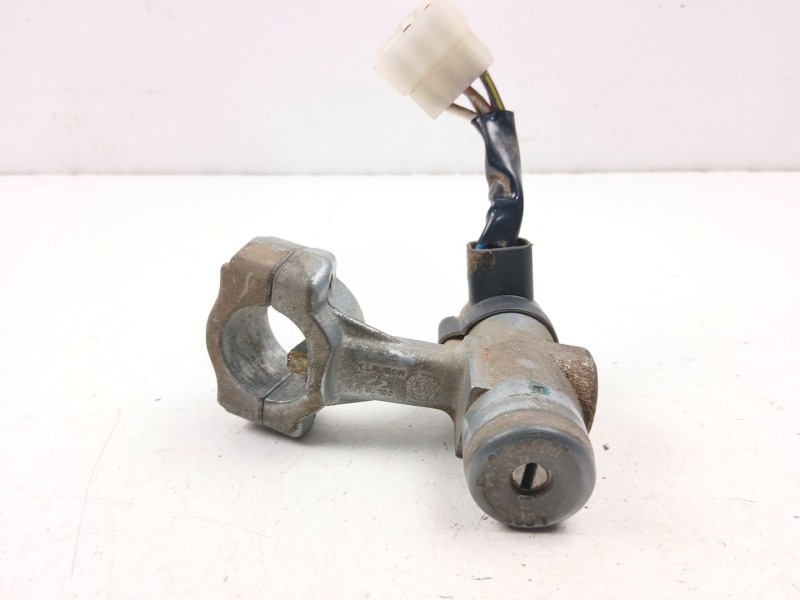 Recambio de conmutador de arranque para nissan trade caja/chasis 2.8 d referencia OEM IAM 015062721  