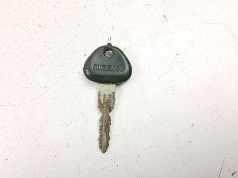 Recambio de conmutador de arranque para nissan trade caja/chasis 2.8 d referencia OEM IAM 015062721  