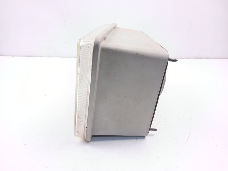 Recambio de faro izquierdo para nissan trade caja/chasis 2.8 d referencia OEM IAM 015065230  