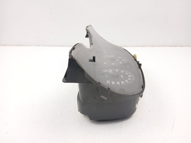 Recambio de cuadro instrumentos para opel zafira a monospace referencia OEM IAM 24461749 110080208002 