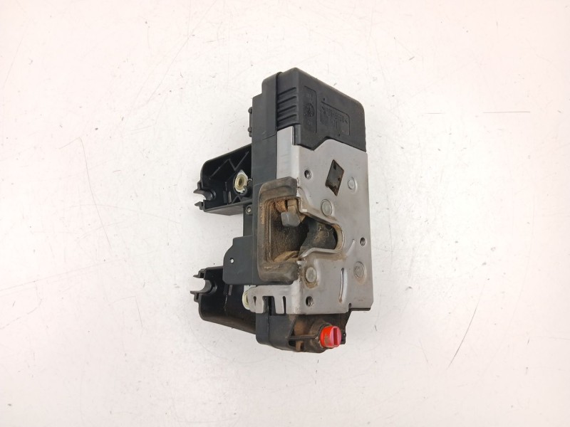 Recambio de cerradura puerta trasera derecha para opel combo furgoneta/monovolumen 1.7 cdti 16v referencia OEM IAM 13157757  