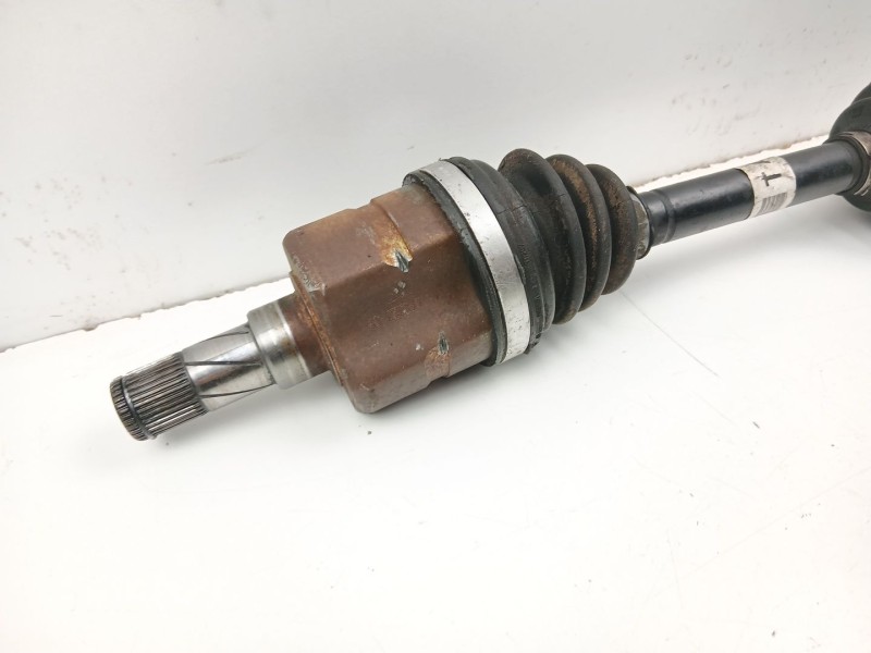 Recambio de transmision delantera izquierda para opel combo furgoneta/monovolumen 1.7 cdti 16v referencia OEM IAM 13101629  