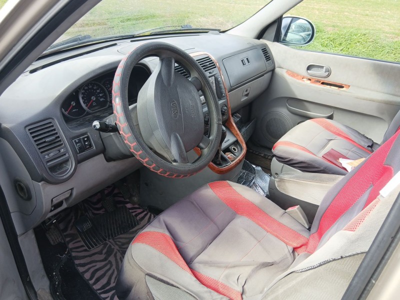 kia carnival ii (gq) del año 2006