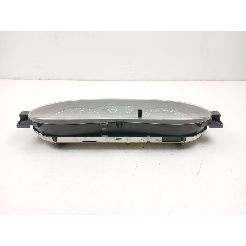 Recambio de cuadro instrumentos para renault clio ii (bb_, cb_) 1.9 dti (b/cb0u) referencia OEM IAM 8200072506  