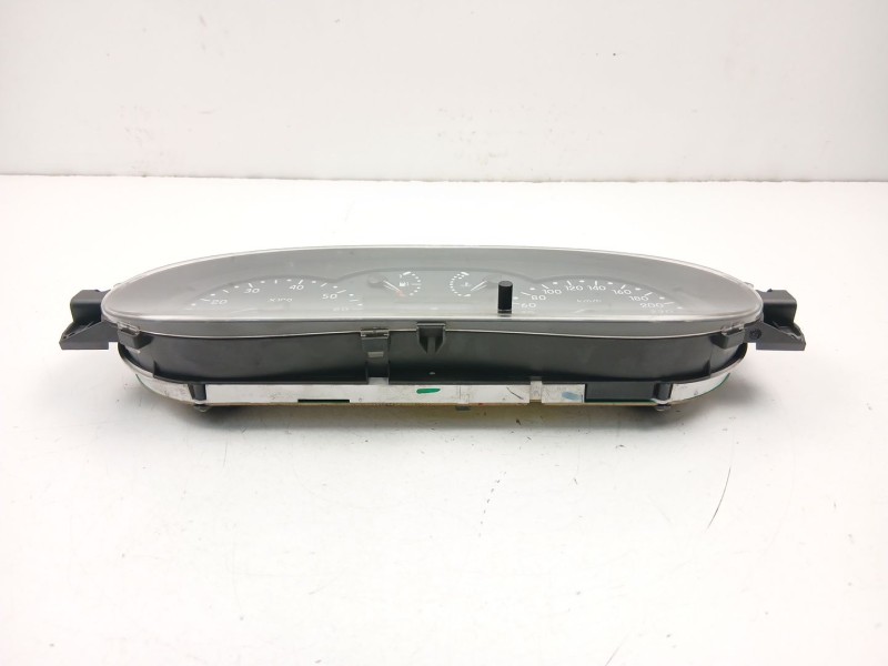 Recambio de cuadro instrumentos para renault clio ii (bb_, cb_) 1.9 dti (b/cb0u) referencia OEM IAM 8200072506  